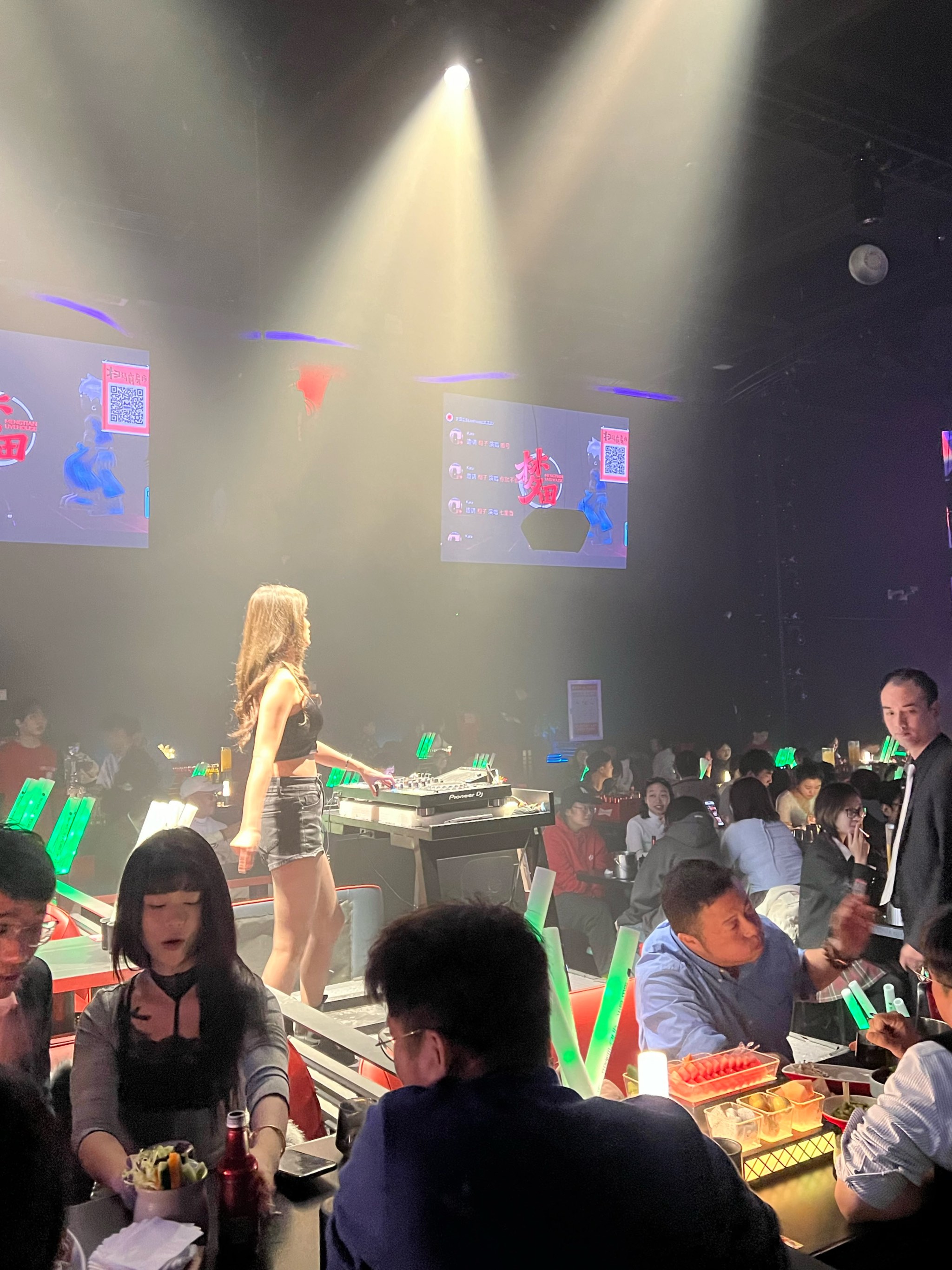 重庆商务ktv价格多少钱一个小时-九龙坡区ktv预定